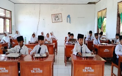 Wujudkan Visi Indonesia Emas 2045, MTsN Manggarai Gelar Program Makan Bergizi Gratis